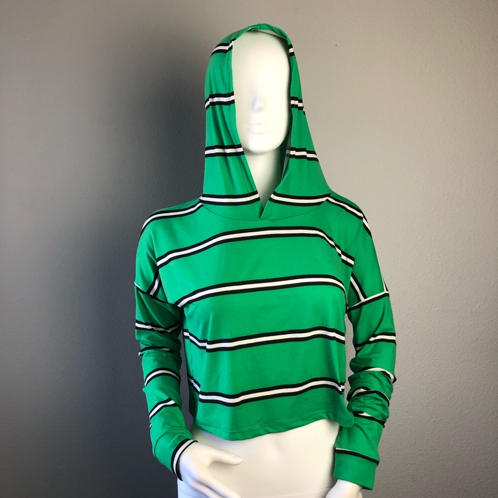 Crop Top Tee Shirt w/ Hood and Long Sleeves